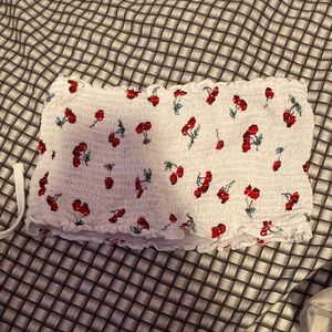 too small, really cute top